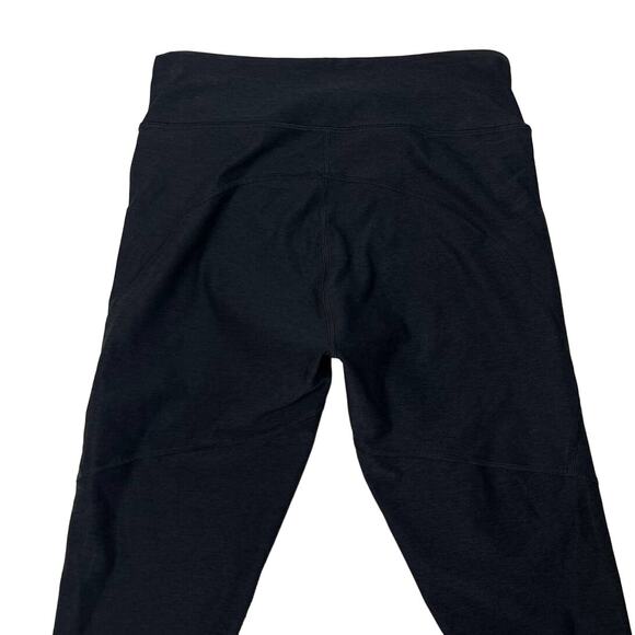 Outdoor Voices Warm Up Leggings 7/8 Black Size Medium Activewear Workout - Picture 4 of 6